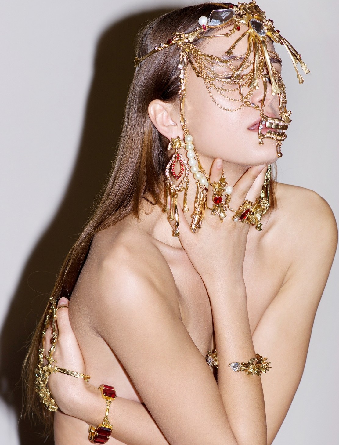 אפרת קסוטו ואלון ליבנה - צמידים ומסיכה