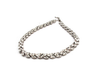 Sanya Choker