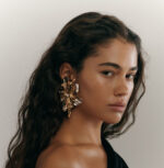 ⁦Silver and gold earrings⁩ – תמונה ⁦2⁩